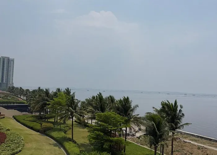View Corner In Bayshore 2 *